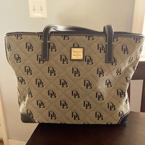 Dooney & Bourke Purse
